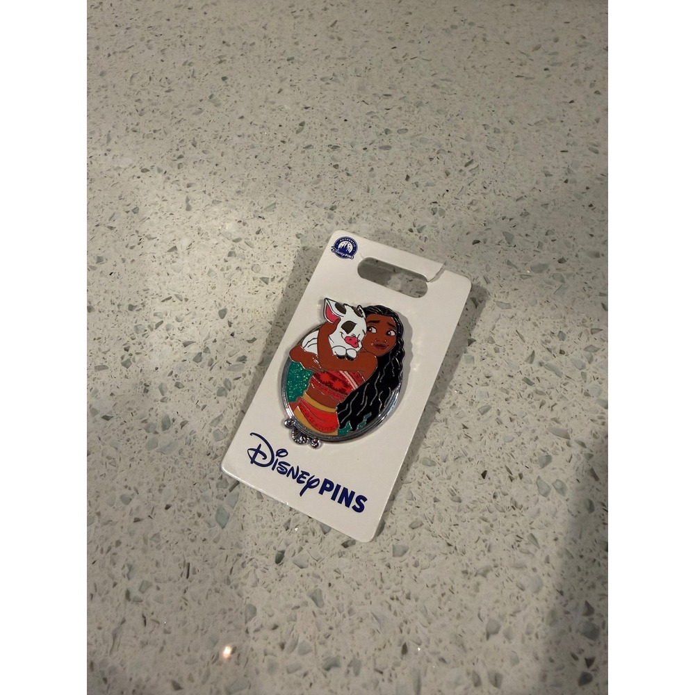 2025 Disney Parks Princess Portrait Silver Frame Moana & Pua OE Pin